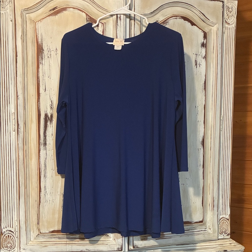 Chic Navy Women's Tunic Top
